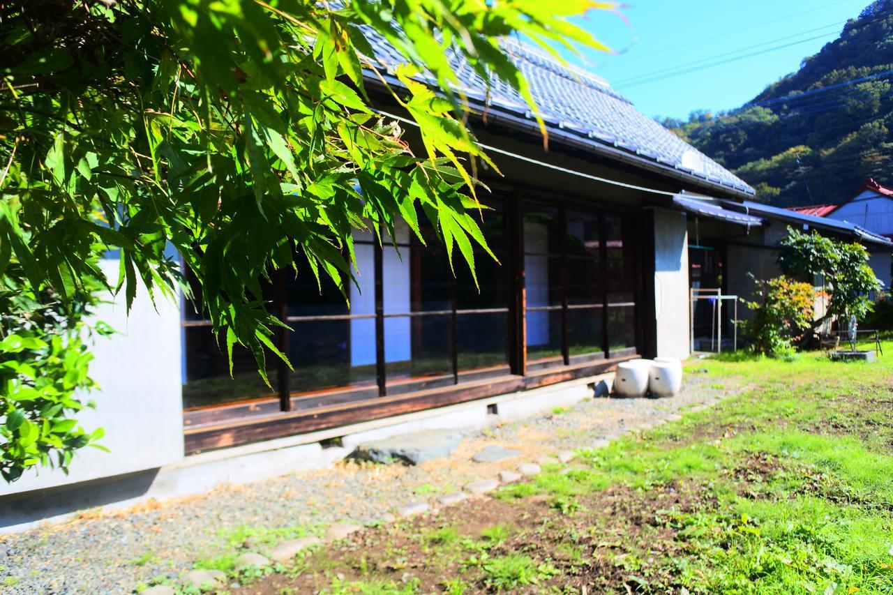 Guest House Yukari Tsuru Buitenkant foto
