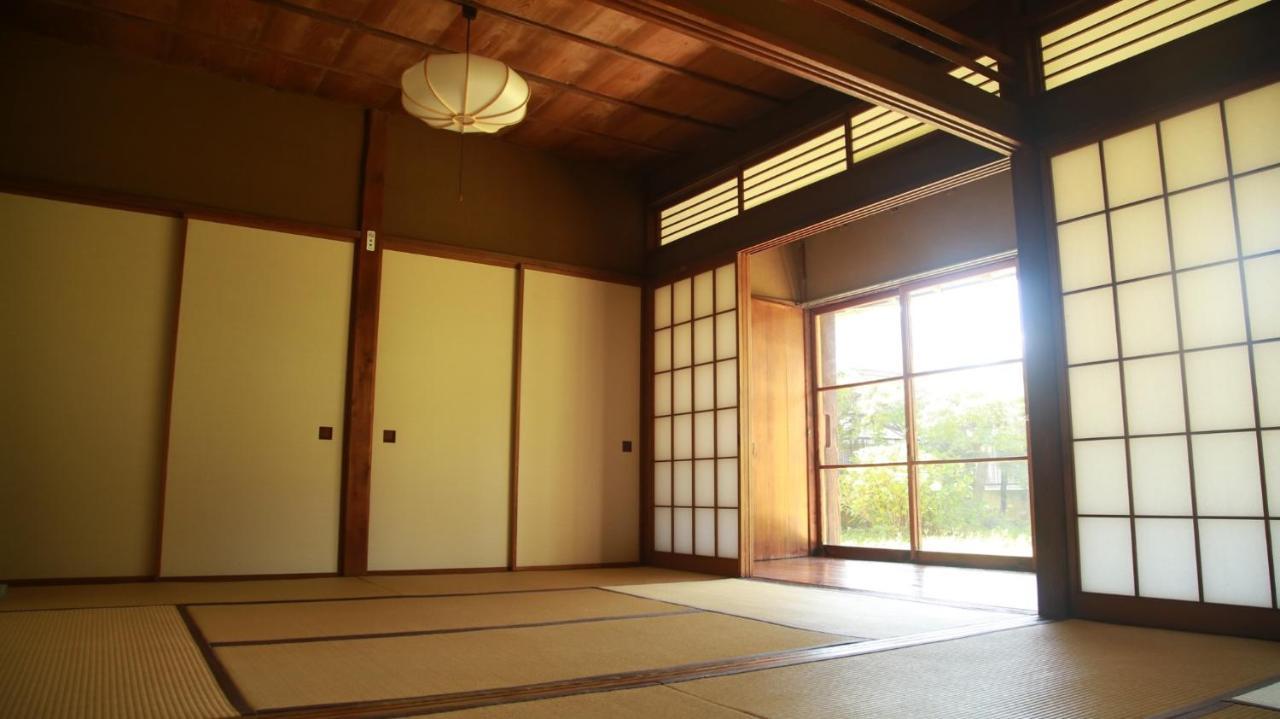 Guest House Yukari Tsuru Buitenkant foto